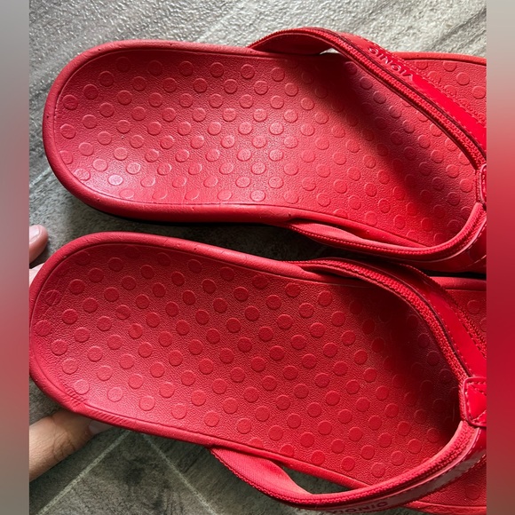 Vionic sandals size 8 - Picture 4 of 7